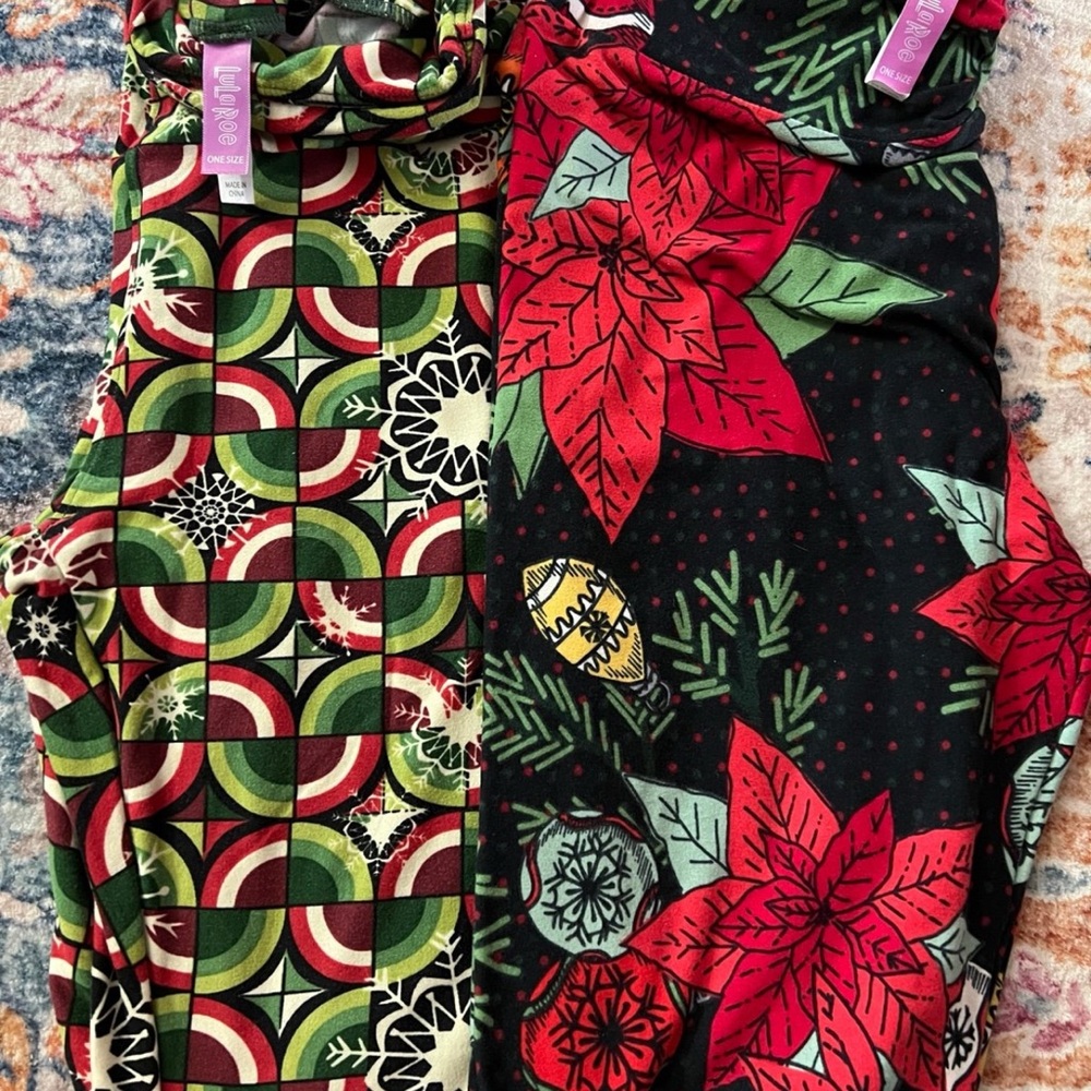 LuLaRoe Christmas leggings OS
